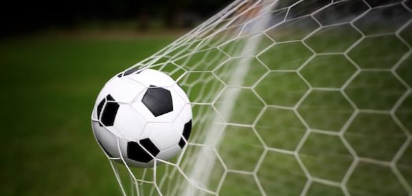 Betting on Goals in Football